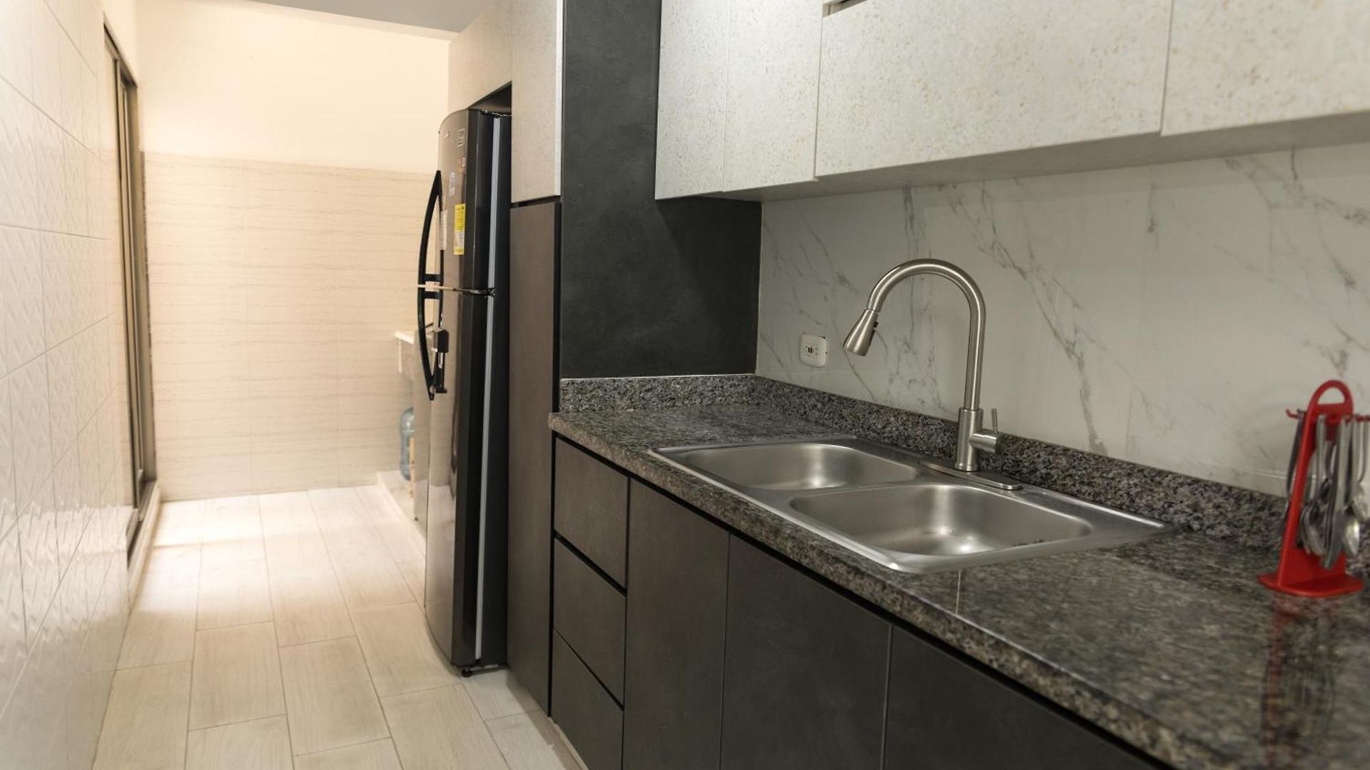 En Cerca Al Aeropuerto Y Playa Apartamento