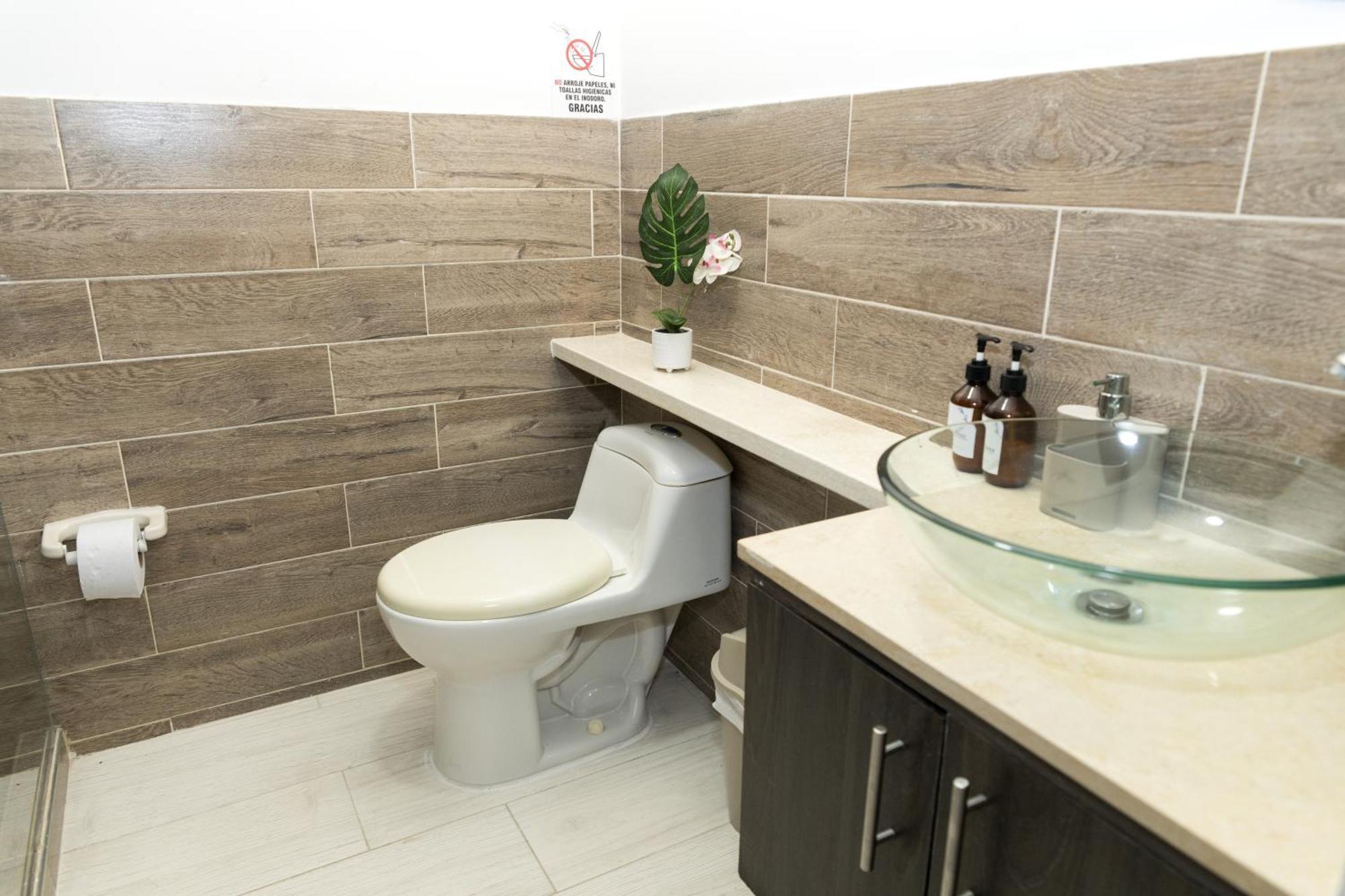 En Cerca Al Aeropuerto Y Playa Apartment