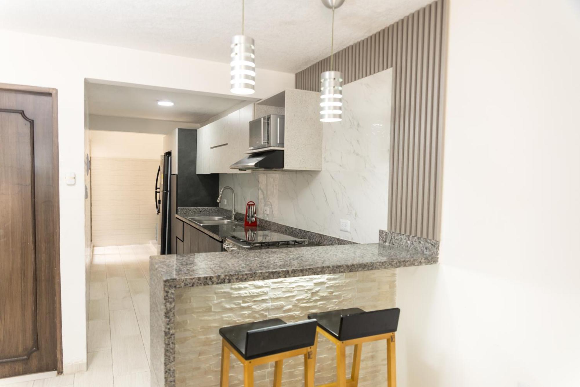 Apartment En Cerca Al Aeropuerto Y Playa *